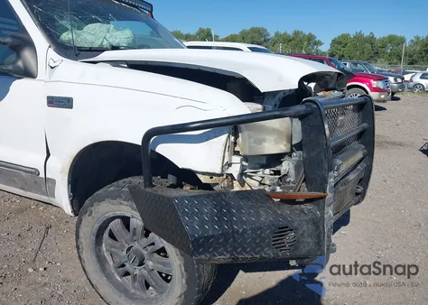 2000 Ford F-250 Lariat/Xl/Xlt z USA, uszkodzony, nr VIN 1FTNW21S5YEA33171